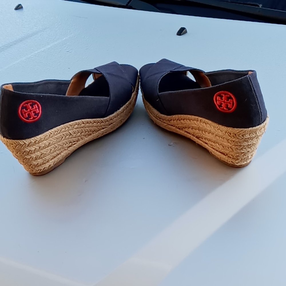 Shoes - Picture 3 of 6